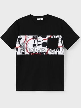 Disney Men Black and White Minnie Graphic Tee with Red Accents, Size M